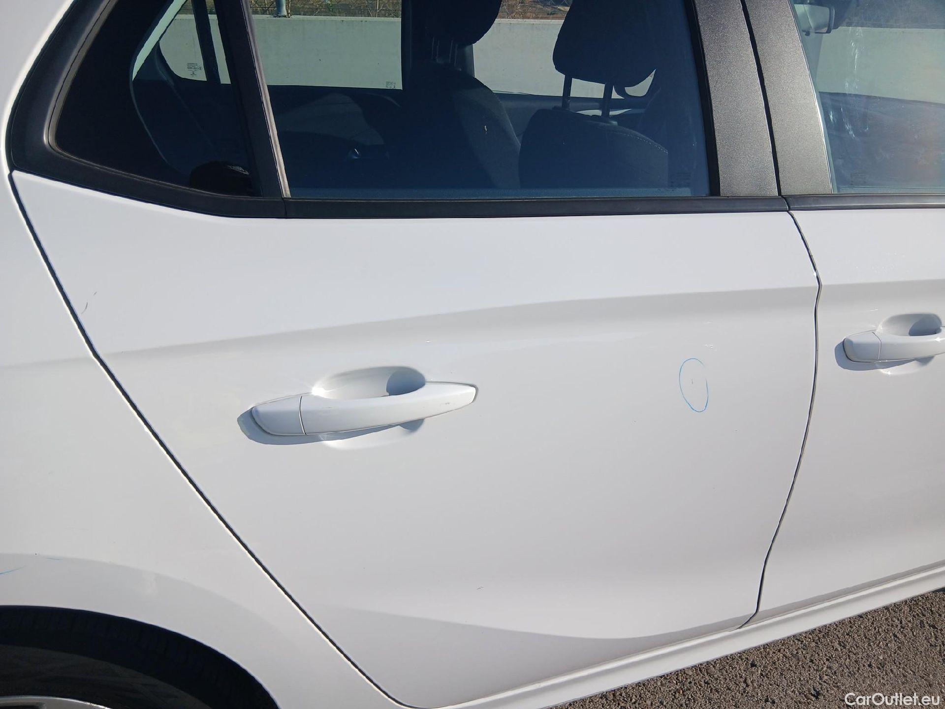  Opel  Corsa OPEL  / 2019 / 5P / berlina con portón 1.2T XHL 74kW (100CV) Edition (AC) #32