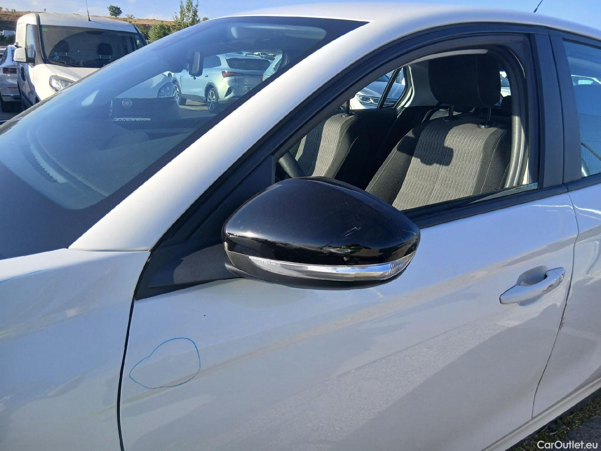  Opel  Corsa OPEL  / 2019 / 5P / berlina con portón 1.2T XHL 74kW (100CV) Edition (AC) #12