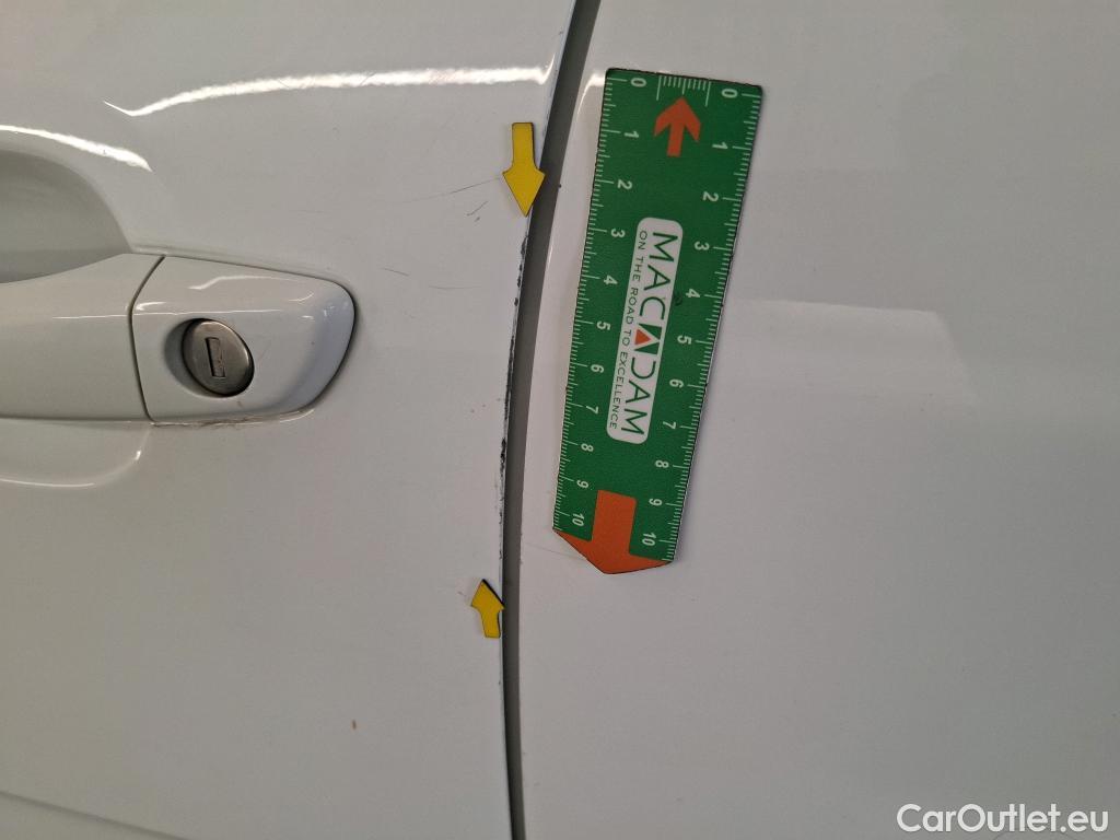  Citroen  C3  Société Feel 1.5 BlueHDI 100CV BVM6 E6d #42