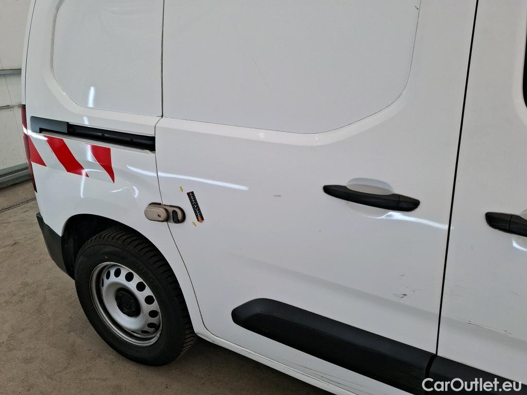  Citroen  Berlingo  Fourgon Worker M 1000 1.2 PureTech 130CV BVA8 E6d #36