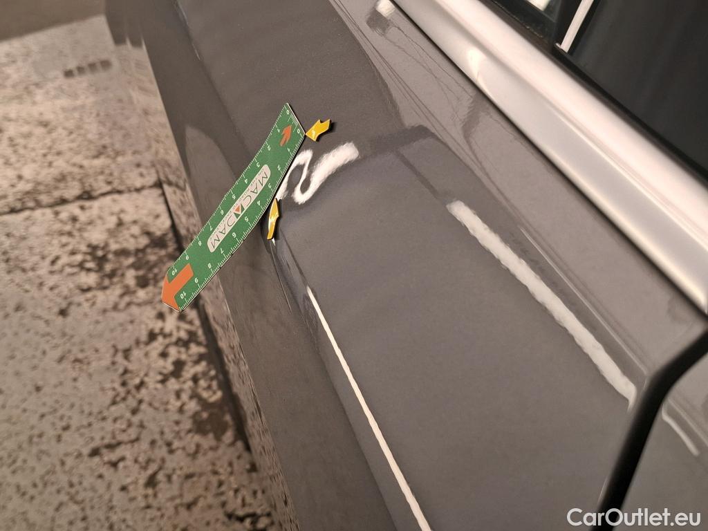  Bmw  Serie 1 BMW Série 1 / 2019 / 5P / Berline 116d DKG7 Business Design #5
