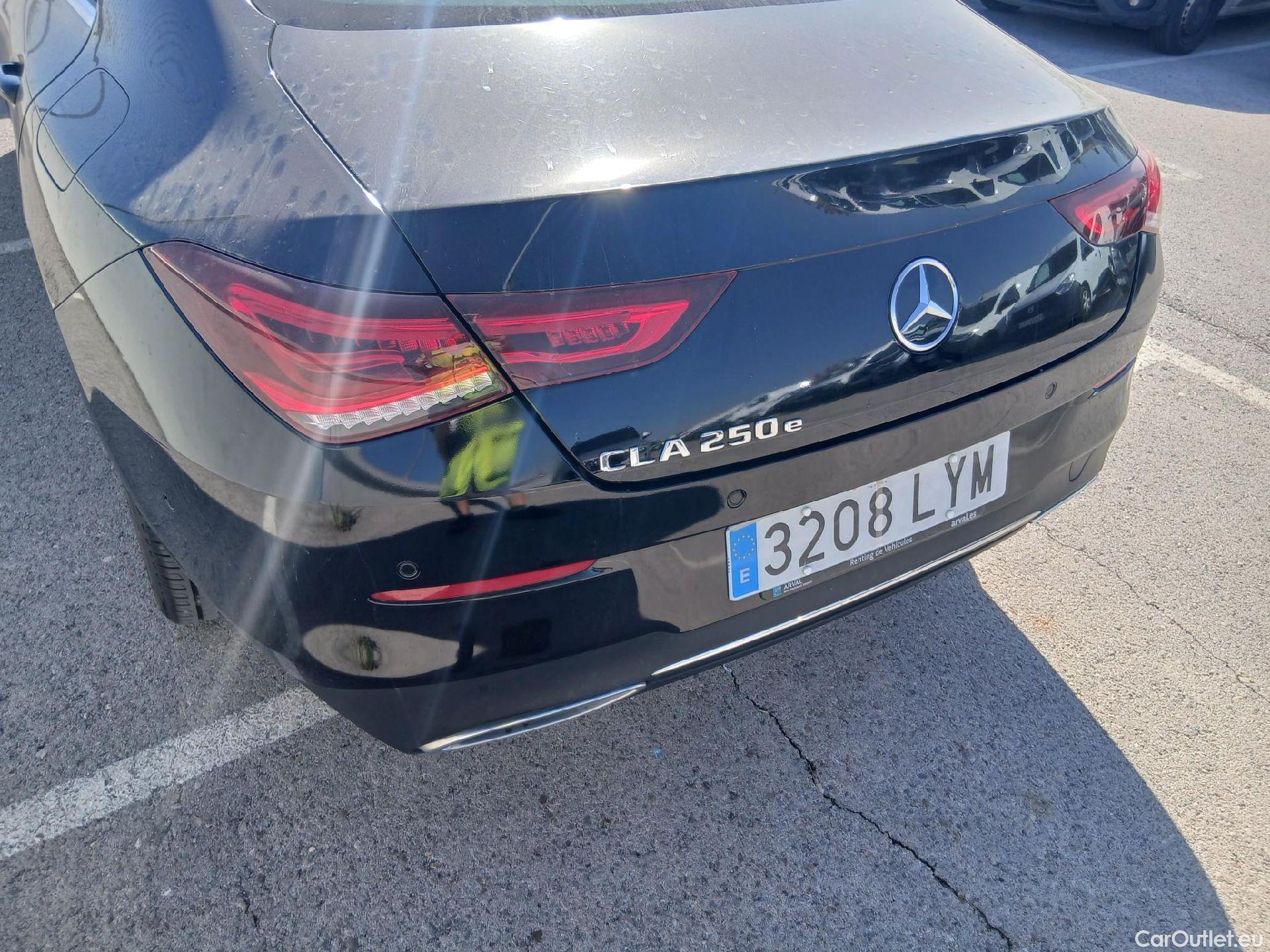  Mercedes  CLA-Klasse MERCEDES-BENZ CLA / 2019 / 4P / coupé CLA 250 e #16