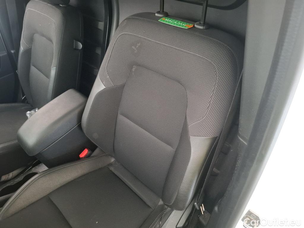  Renault  Kangoo RENAULT  / 2021 / 4P / Fourgonnette GD CONFORT - BLUE DCI 95 #15