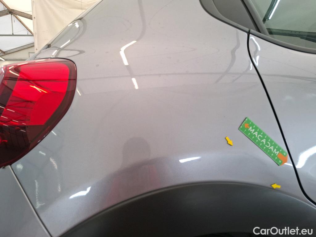  Citroen  C3  Plus 1.2 PureTech 80CV BVM5 6E #1