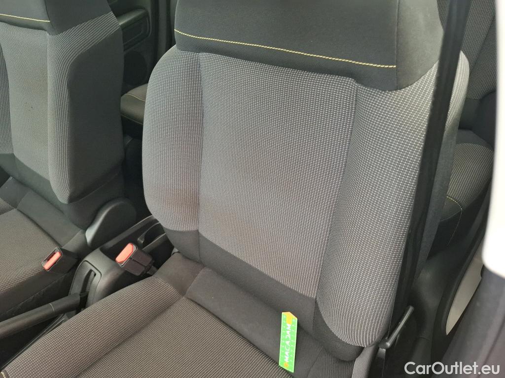  Citroen  C3  Plus 1.2 PureTech 80CV BVM5 6E #8