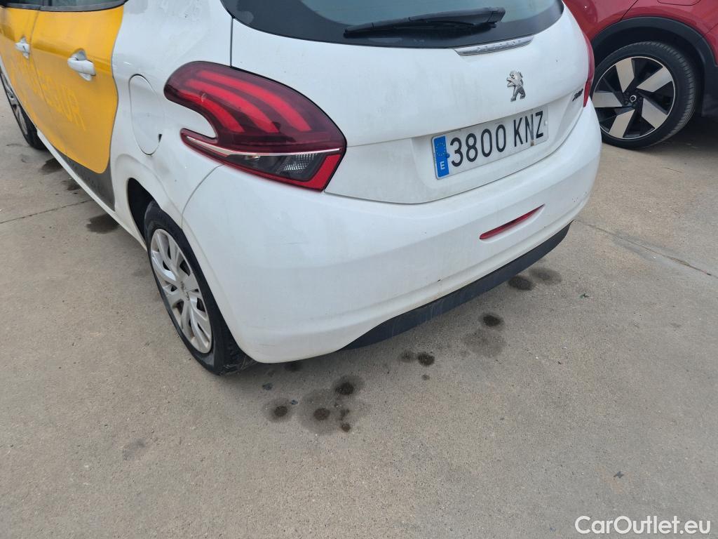  Peugeot  208 PEUGEOT  / 2015 / 5P / berlina con portón 5P ACTIVE BlueHDi 73kW (100CV) #20