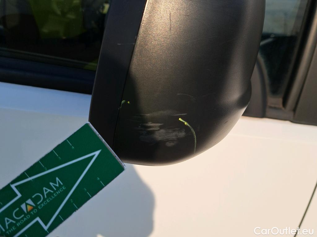  Citroen  Berlingo CITROEN  / 2018 / 5P / furgón derivado de turismo Doble Cab. Talla XL BlueHDi 100 CONTROL #46