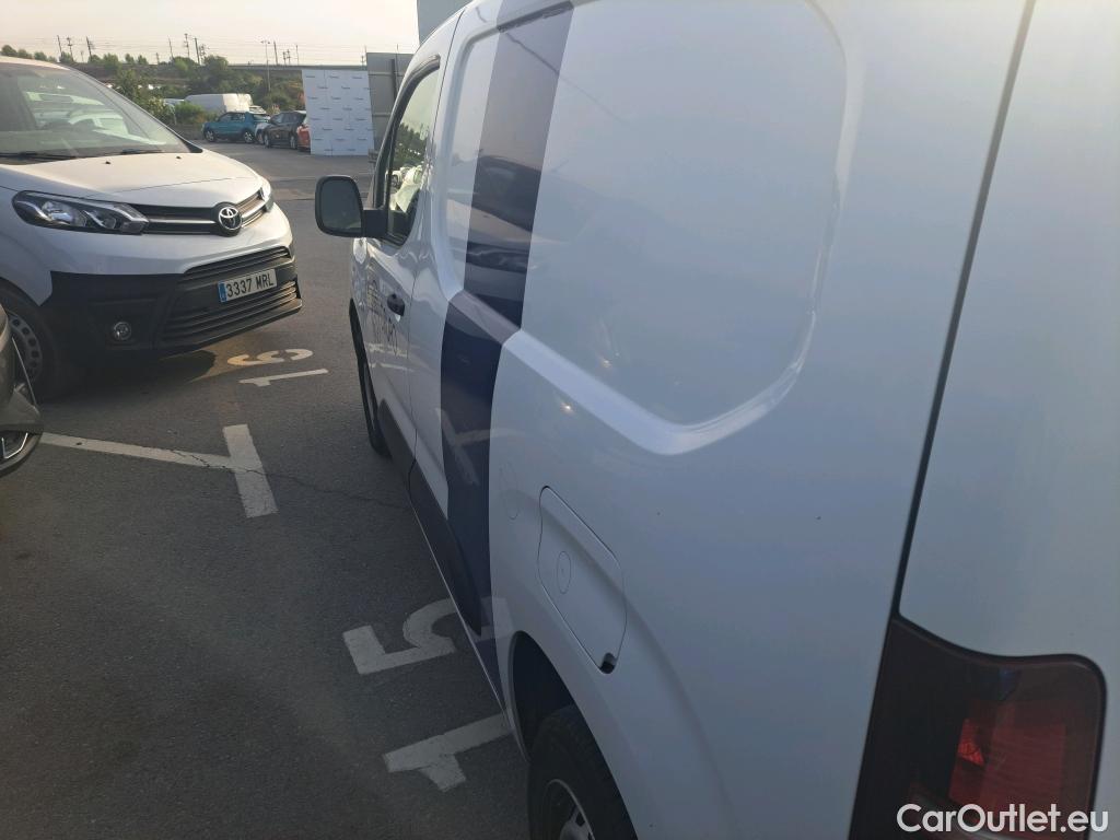  Citroen  Berlingo CITROEN  / 2018 / 3P / furgón derivado de turismo Talla M BlueHDi 100 CONTROL #22