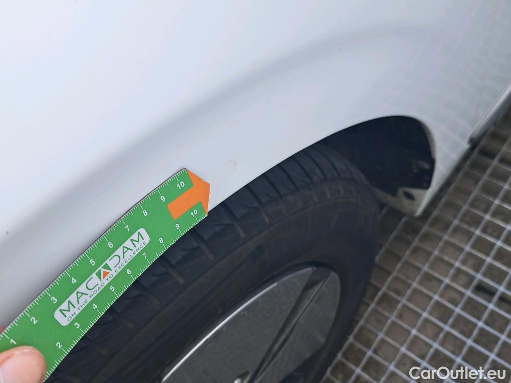  Hyundai   Ioniq HYUNDAI / 2019 / 5P / berlina con portón 1.6 GDI HEV Klass DCT #27
