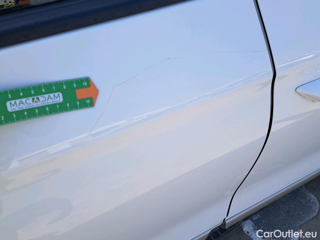  Hyundai   Ioniq HYUNDAI / 2019 / 5P / berlina con portón 1.6 GDI HEV Klass DCT #10