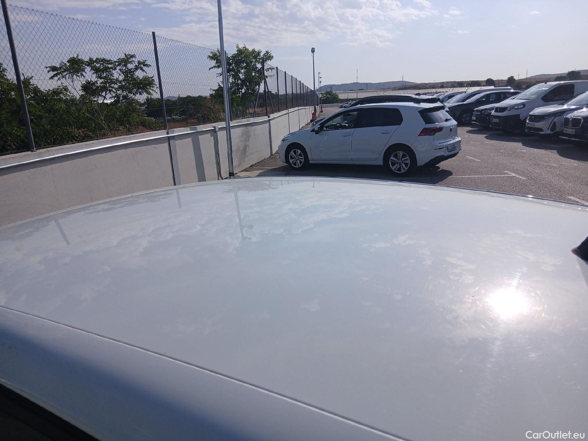 Renault  Clio RENAULT  / 2019 / 5P / berlina con portón Business Blue dCi 63 kW (85CV) #15