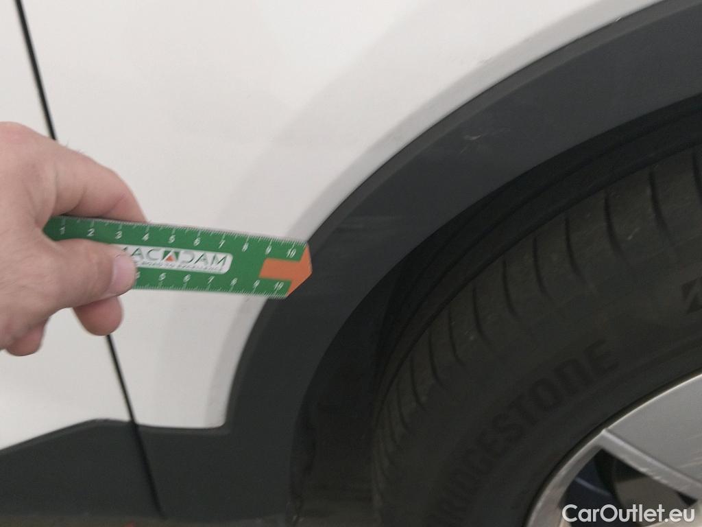  Volvo  XC 40 VOLVO XC40 / 2017 / 5P / todoterreno 1.5 T2 Momentum Core #18
