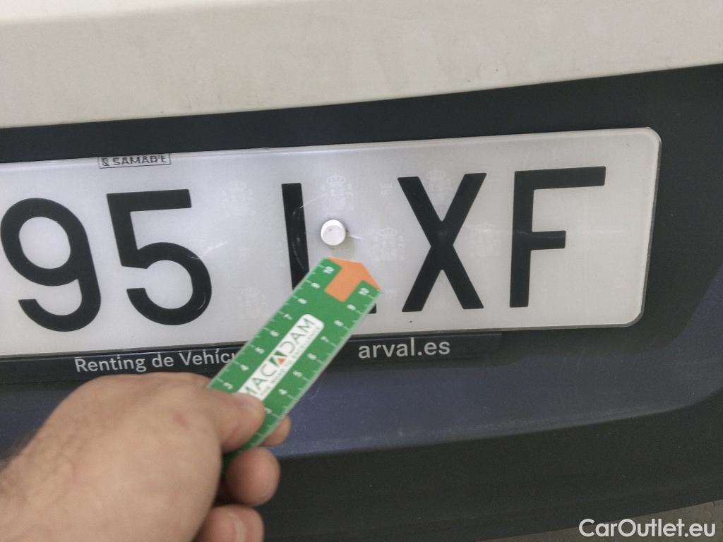  Volvo  XC 40 VOLVO XC40 / 2017 / 5P / todoterreno 1.5 T2 Momentum Core #14