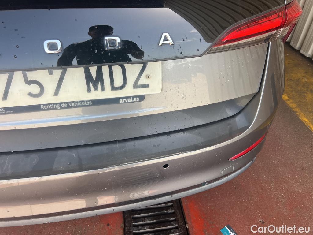  Skoda  Scala SKODA  / 2019 / 5P / berlina con portón 1.0 TSI 81KW (110 CV) Ambition #5