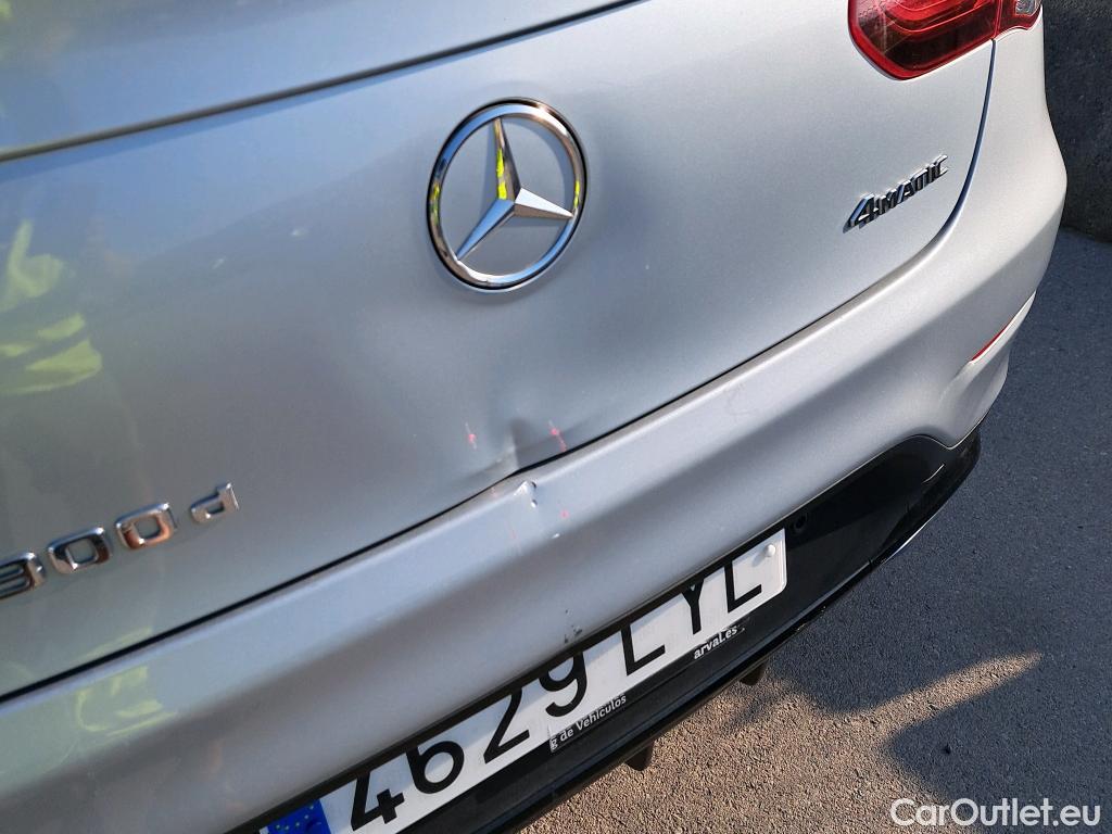  Mercedes  G-Klasee MERCEDES-BENZ GLC Coupé / 2019 / 5P / coupé GLC 300 d 4MATIC #17