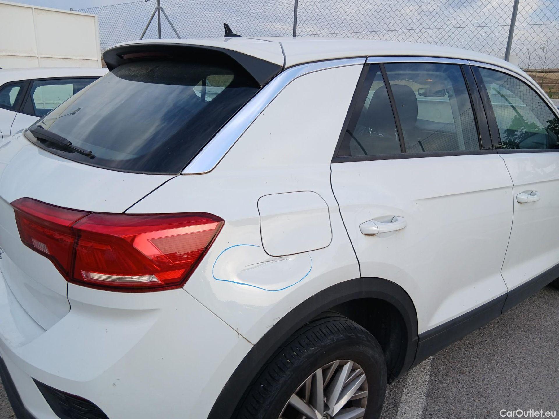  Volkswagen  T-ROC VOLKSWAGEN  / 2017 / 5P / todoterreno Edition 1.6 TDI 85kW (115CV) #36