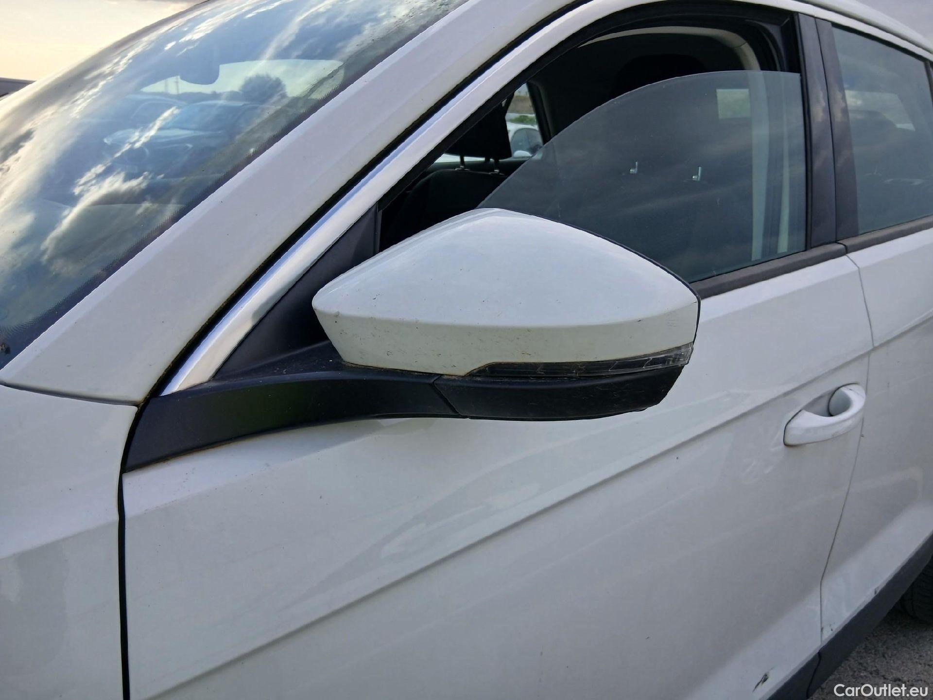 Volkswagen  T-ROC VOLKSWAGEN  / 2017 / 5P / todoterreno Edition 1.6 TDI 85kW (115CV) #14