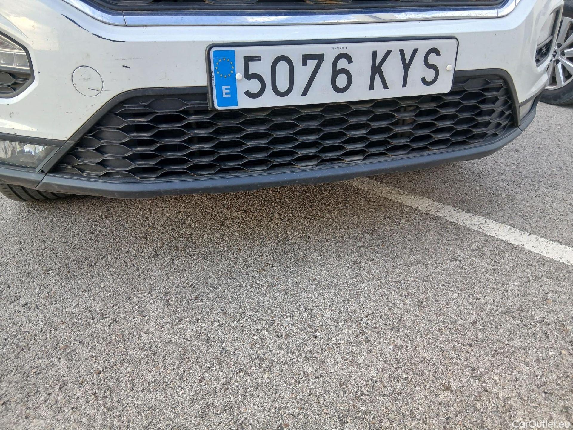  Volkswagen  T-ROC VOLKSWAGEN  / 2017 / 5P / todoterreno Edition 1.6 TDI 85kW (115CV) #8