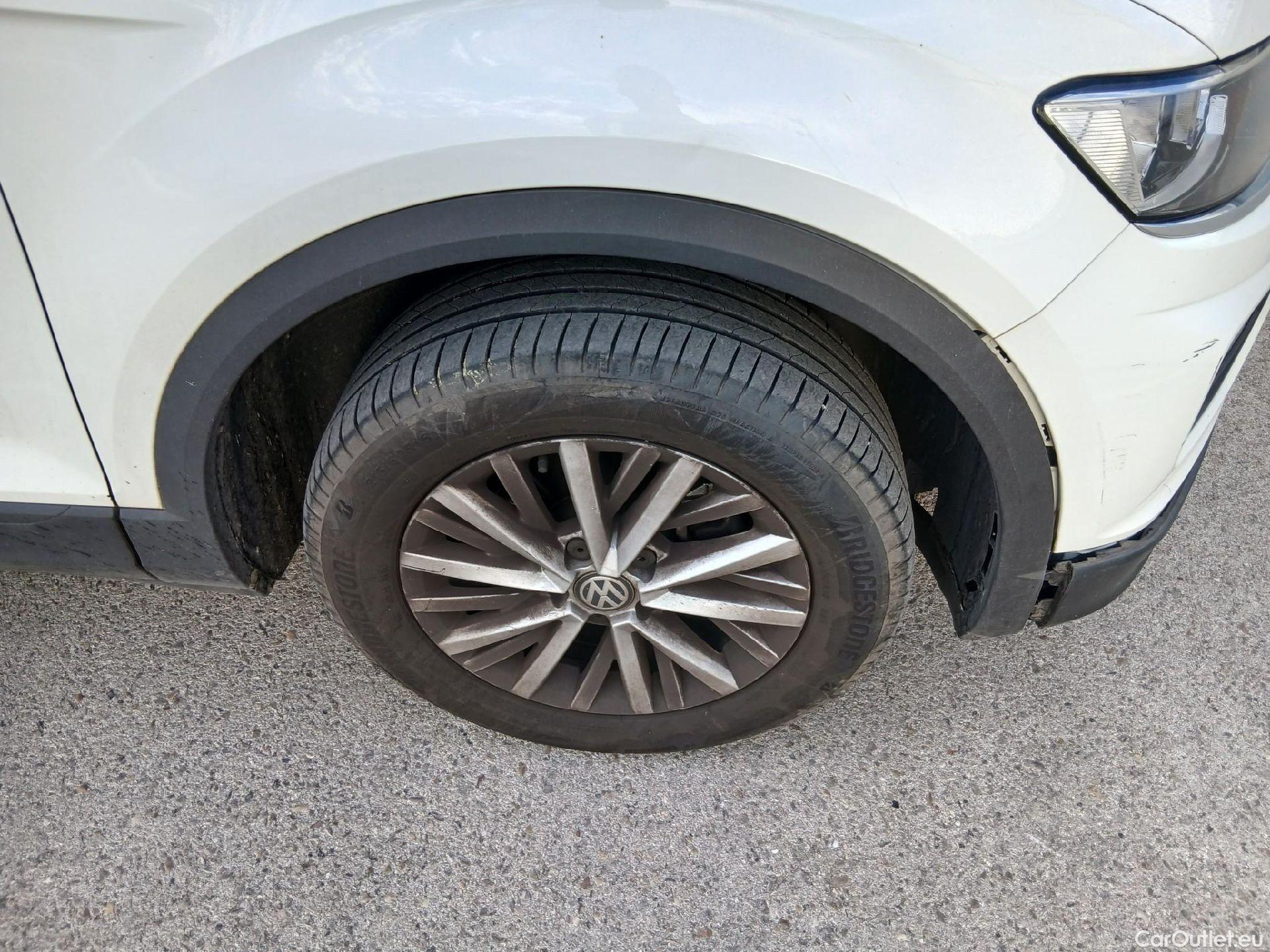  Volkswagen  T-ROC VOLKSWAGEN  / 2017 / 5P / todoterreno Edition 1.6 TDI 85kW (115CV) #49