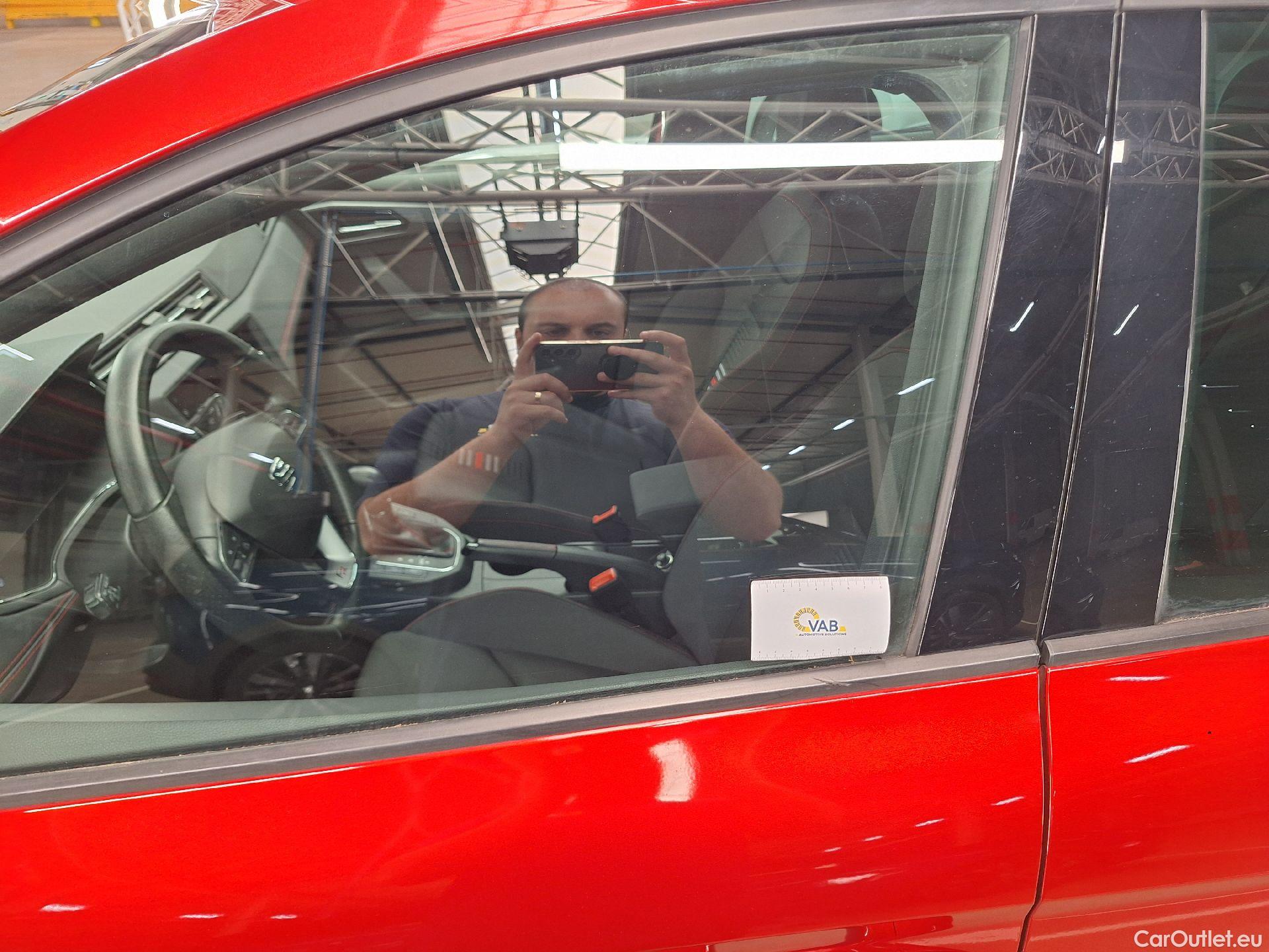  Seat  Ibiza Seat,  '17, SEAT  5D 1.0 TSI 110pk S&S DSG FR 5d #1