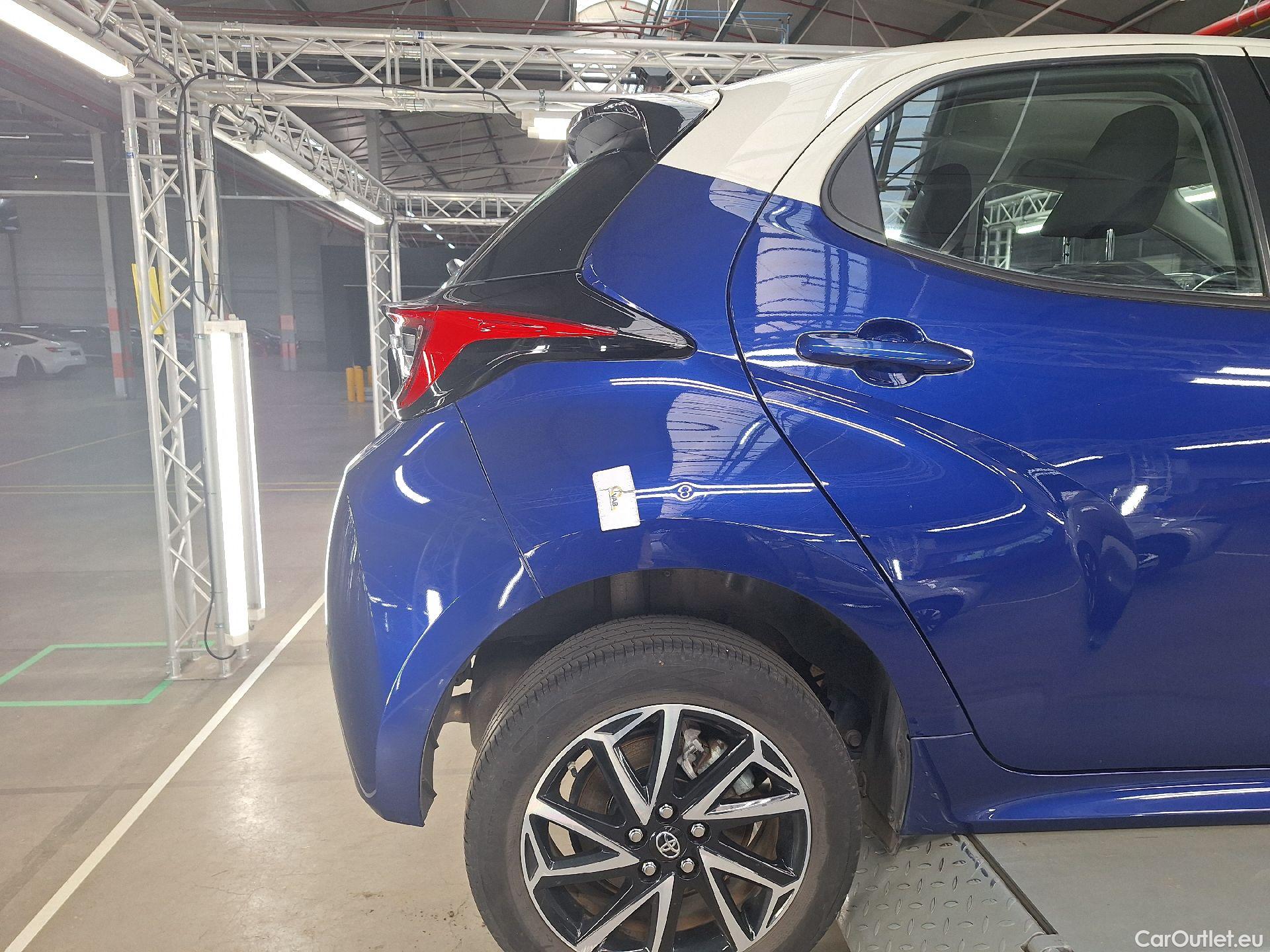  Toyota  Yaris Toyota,  '20, Toyota  1.5 VVT-i Hybrid Iconic e-CVT 5d #21
