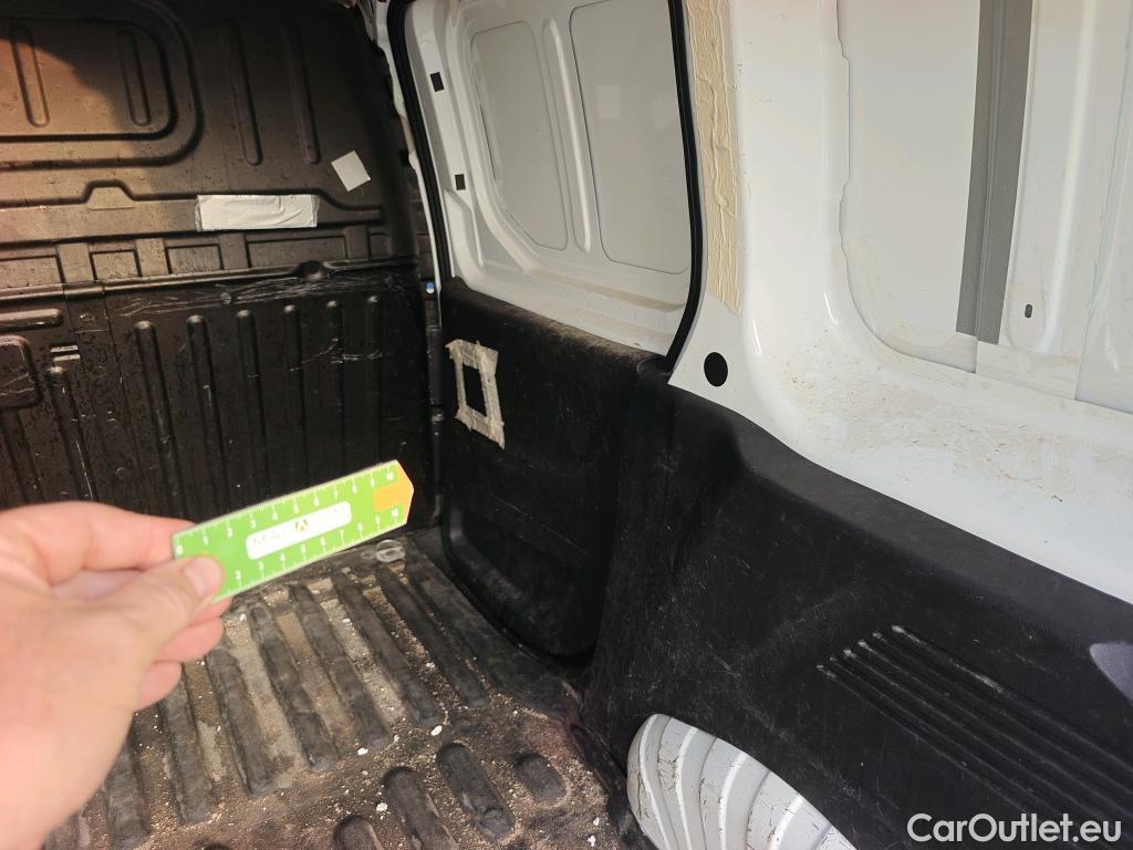  Citroen  Berlingo CITROEN  / 2018 / 3P / furgón derivado de turismo Talla M BlueHDi 75 CONTROL #28
