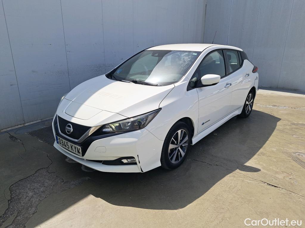  Nissan  Leaf NISSAN  / 2017 / 5P / berlina con portón 40kWh Acenta #13