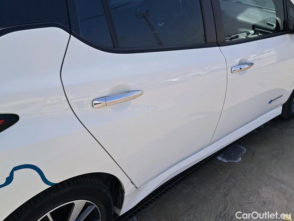  Nissan  Leaf NISSAN  / 2017 / 5P / berlina con portón 40kWh Acenta #7