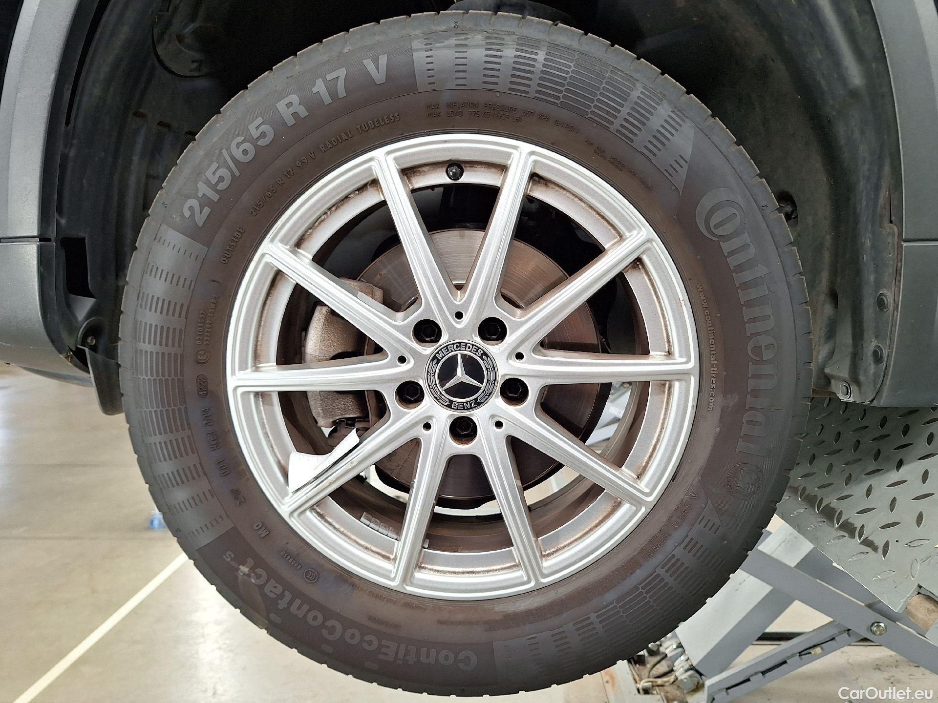  Mercedes  GLA Mercedes,  '20, Mercedes-Benz   180 Business Solution 5d #35