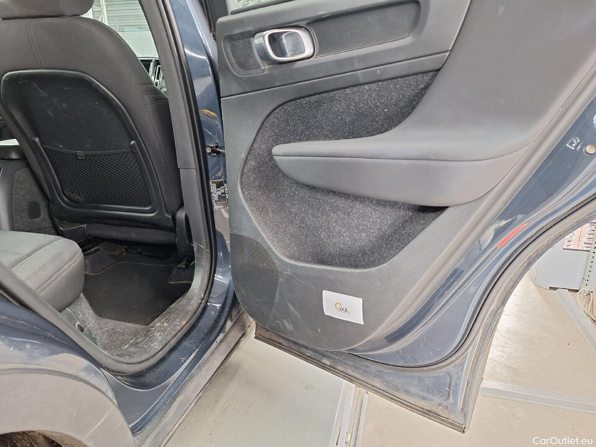  Volvo  XC 40 Volvo, XC40 '17, Volvo XC40 T4 Recharge Geartronic Inscription Expr #51