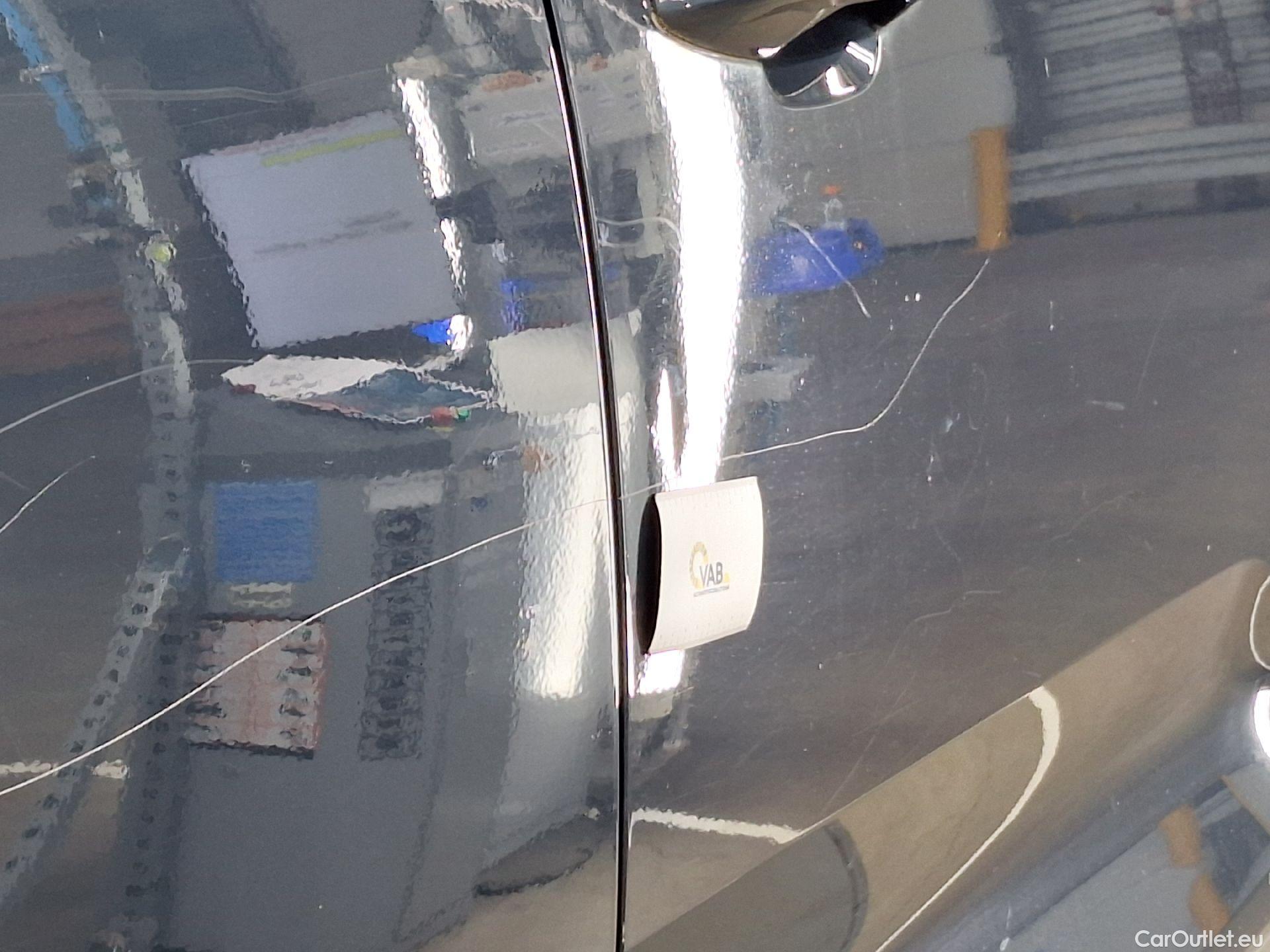  Volvo  XC 40 Volvo, XC40 '17, Volvo XC40 T4 Recharge Geartronic Inscription Expr #59
