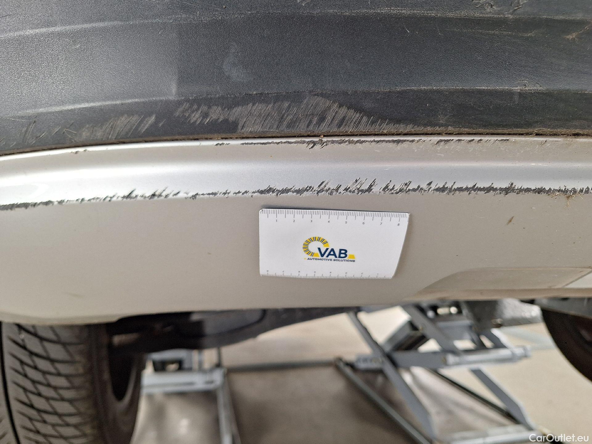 Volvo  XC 40 Volvo, XC40 '17, Volvo XC40 T4 Recharge Geartronic Inscription Expr #50