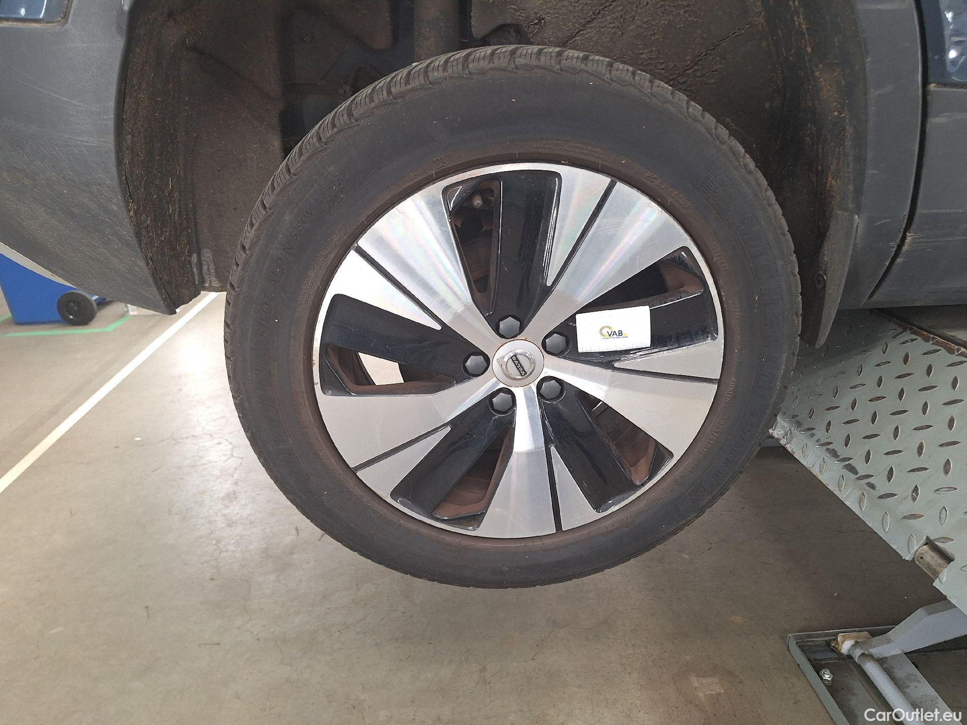 Volvo  XC 40 Volvo, XC40 '17, Volvo XC40 T4 Recharge Geartronic Inscription Expr #73