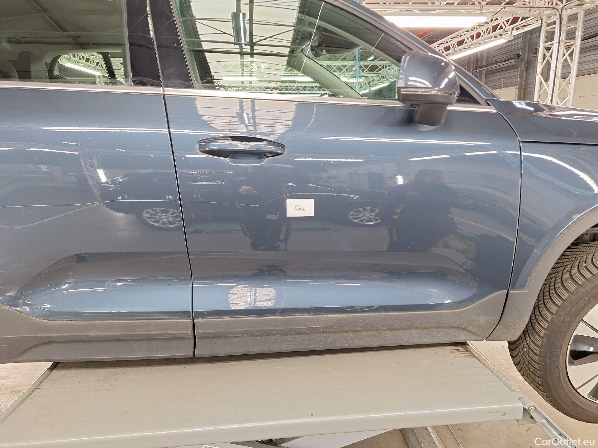  Volvo  XC 40 Volvo, XC40 '17, Volvo XC40 T4 Recharge Geartronic Inscription Expr #55