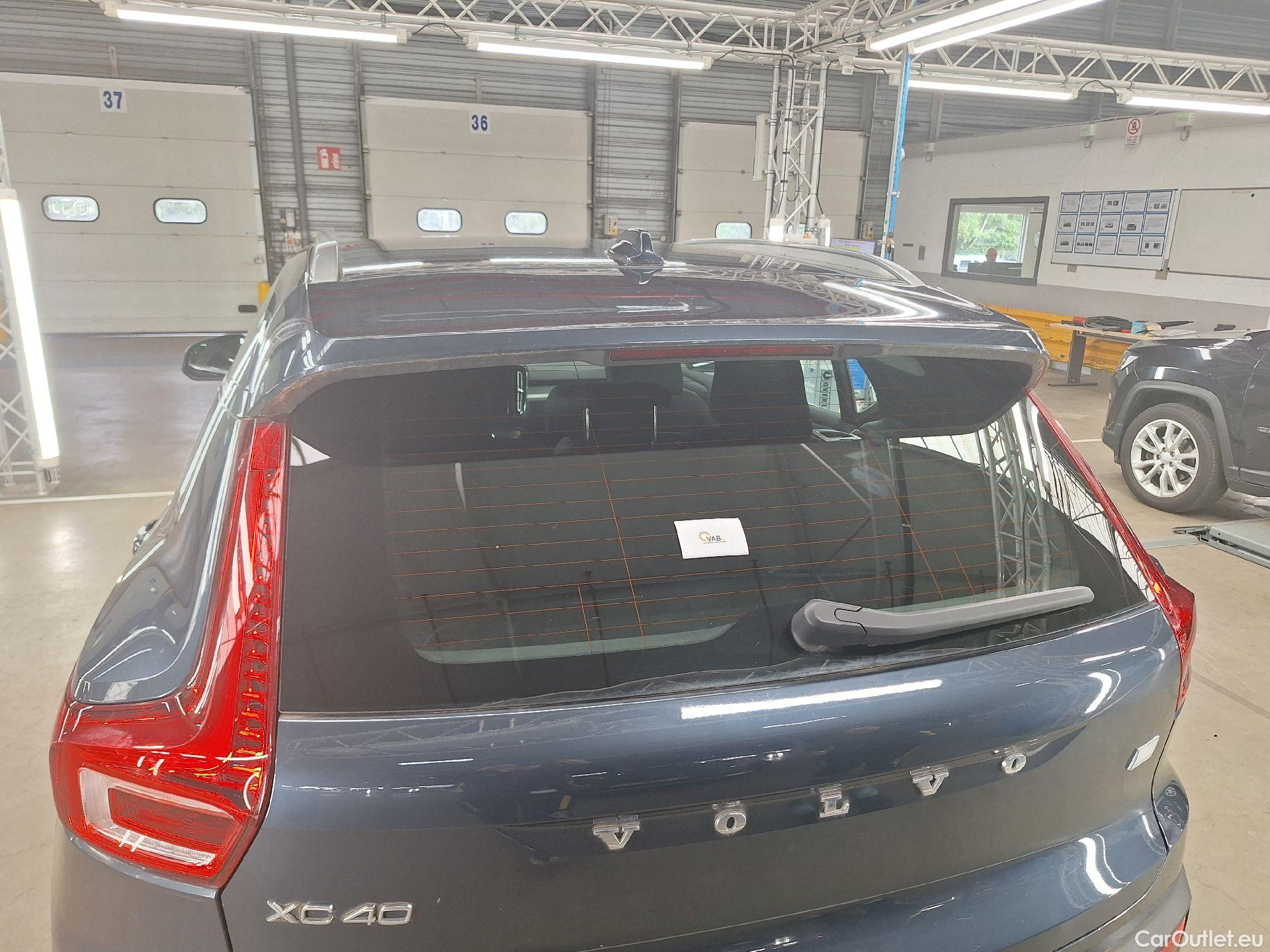  Volvo  XC 40 Volvo, XC40 '17, Volvo XC40 T4 Recharge Geartronic Inscription Expr #110