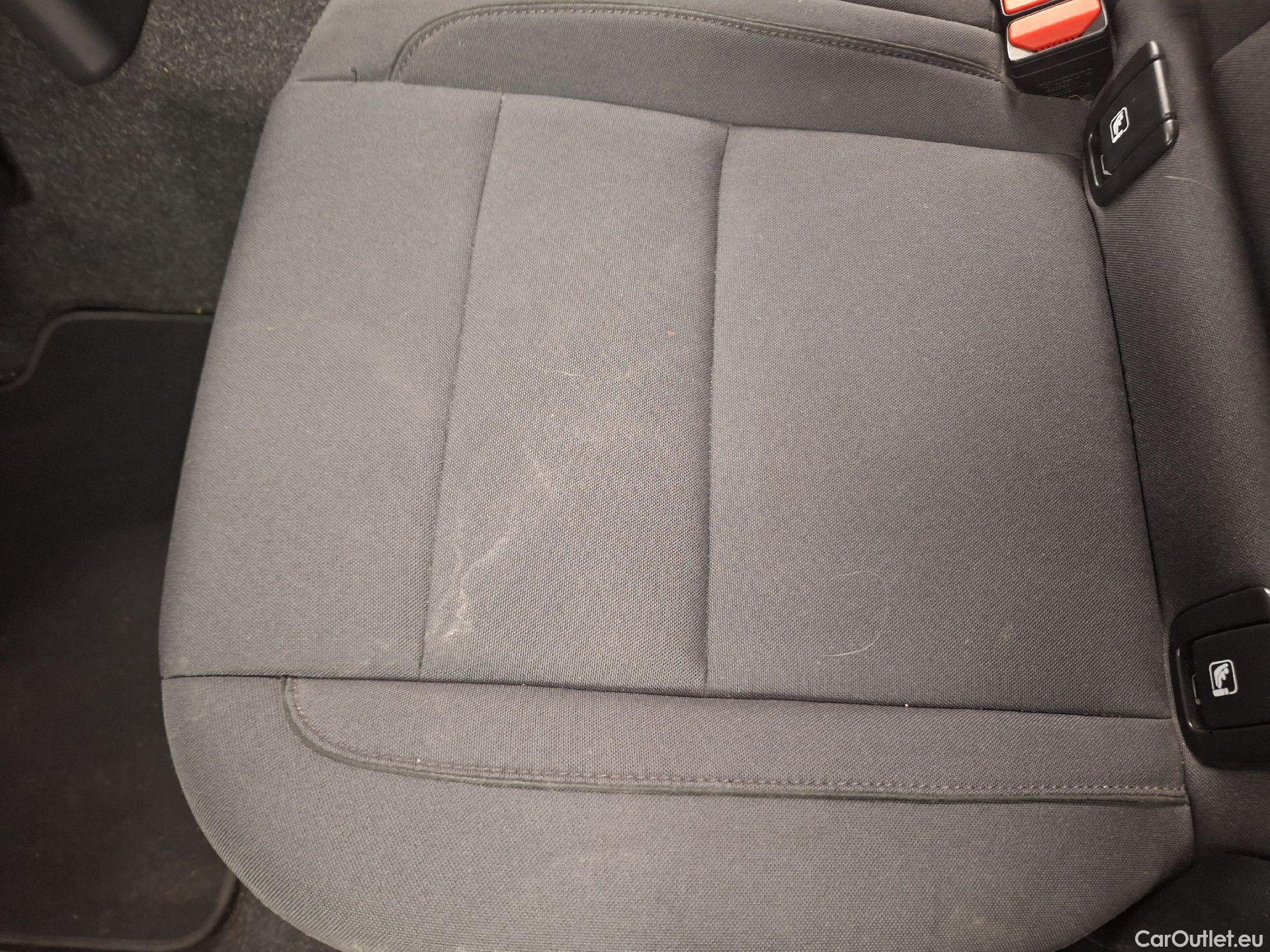  Volvo  XC 40 Volvo, XC40 '17, Volvo XC40 T4 Recharge Geartronic Inscription Expr #133