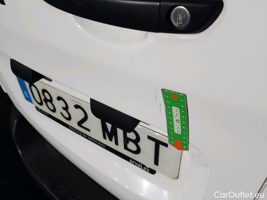  Peugeot  Expert PEUGEOT  / 2016 / 4P / furgón Furgón Premium 1.5 BlueHDi 120 Standard #10