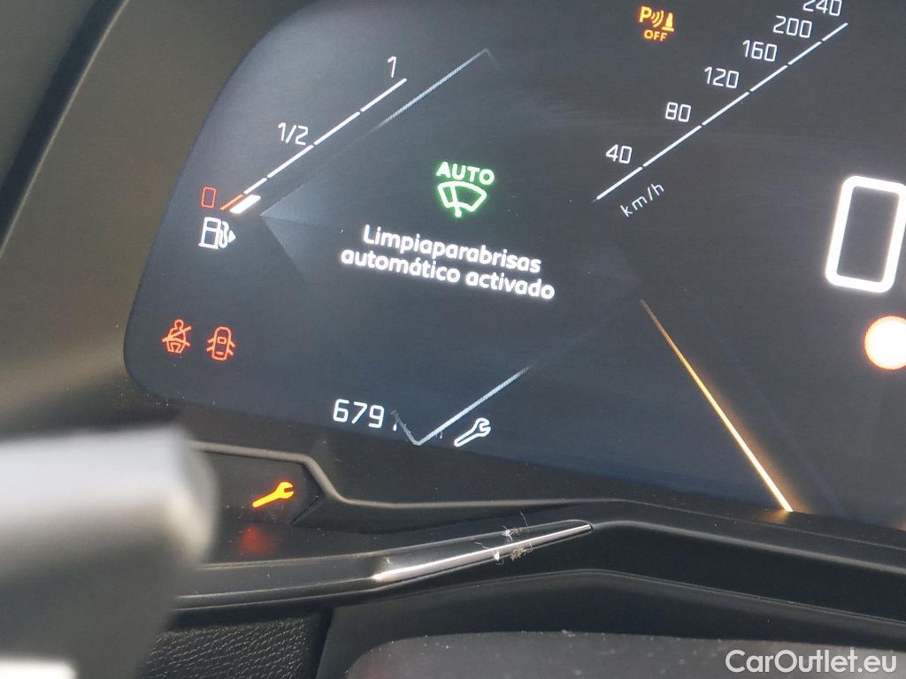  DS  DS7 DS DS 7 Crossback / 2017 / 5P / todoterreno BlueHDi DE 96kW (130CV) AT. PERF.LINE #37