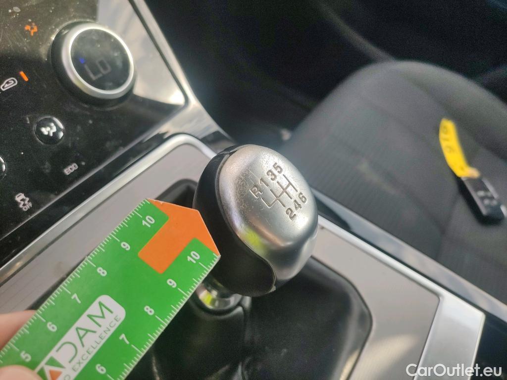  Land Rover  Range Rover LAND ROVER  Evoque / 2015 / 5P / todoterreno 2.0 D150 FWD #35