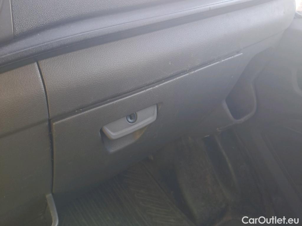  Ford  Transit FORD  / 2013 / 4P / furgón 350 96kW L3H2 Van DC Trend FWD #49