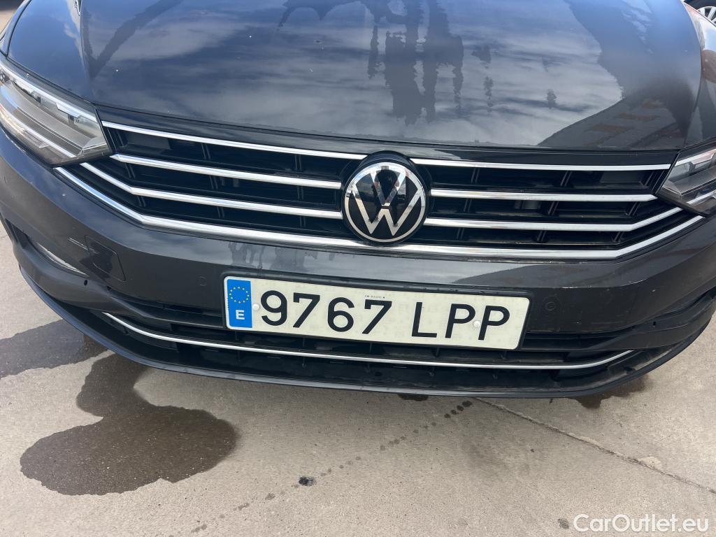  Volkswagen  Passat VOLKSWAGEN  / 2019 / 4P / sedán Executive 1.5 TSI 110kW (150CV) DSG #21