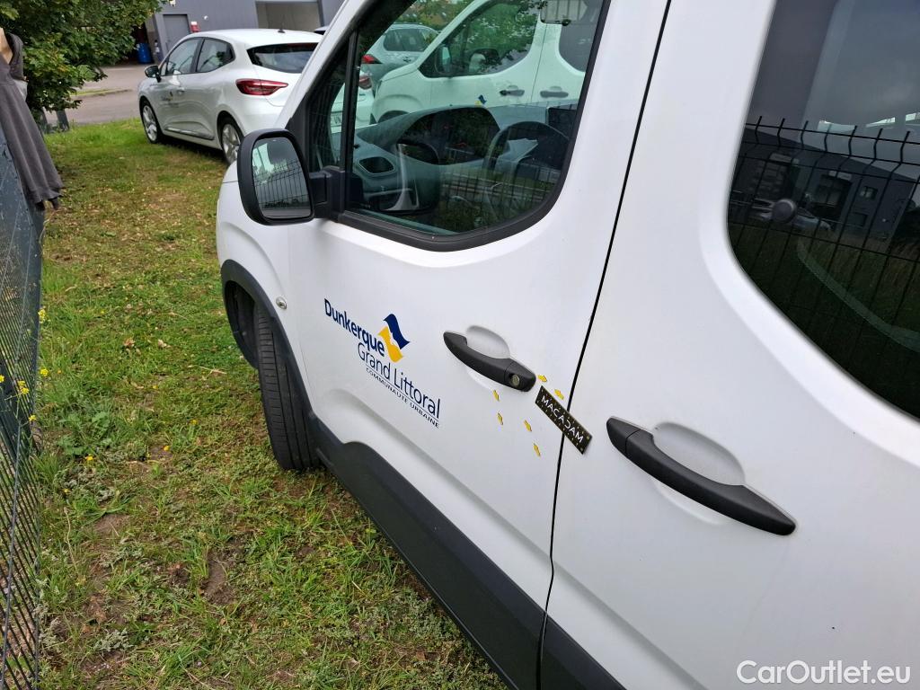  Peugeot  RIFTER PEUGEOT  / 2018 / 5P / monospace PureTech 110 S&S Active Pack #25