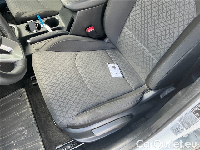  KIA  Cee'd Ceed SW 1.5 T-GDI 118 Spin AT #6