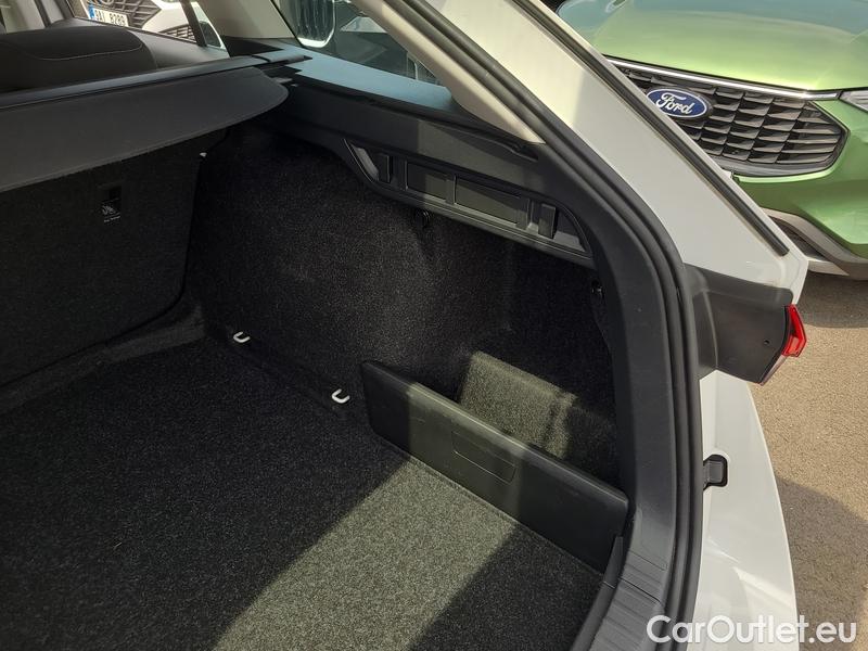  Skoda  Octavia  Combi (NX3)(2020) Oct.C.2.0 TDI 110 Ambition #13