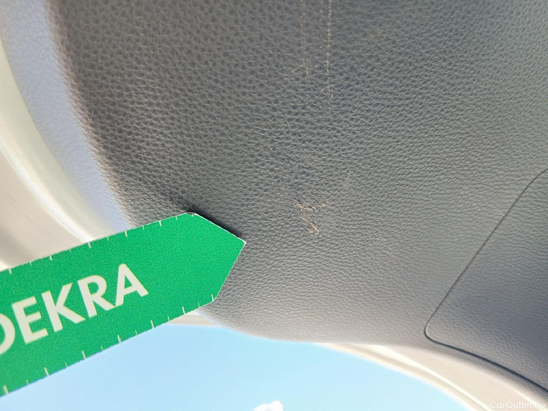  Toyota  Yaris Cross TOYOTA  / 2021 / 5P / todoterreno 1.5 120H Business Plus #29