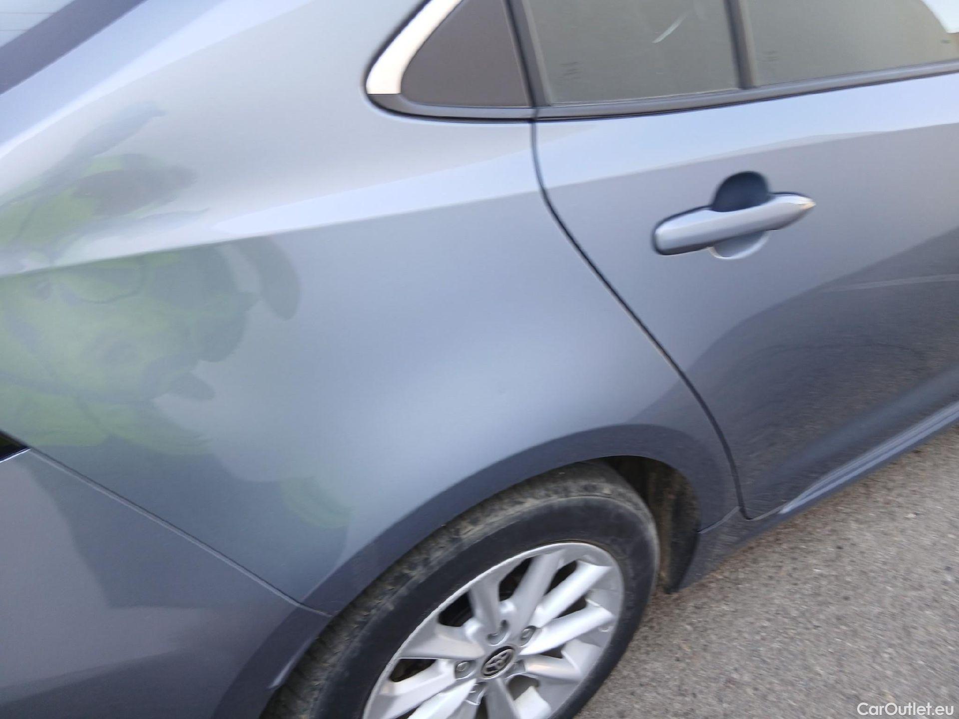  Toyota  Corolla TOYOTA  / 2019 / 4P / sedán 1.8 125H BUSINESS P E-CVT SEDAN Rueda Re #17