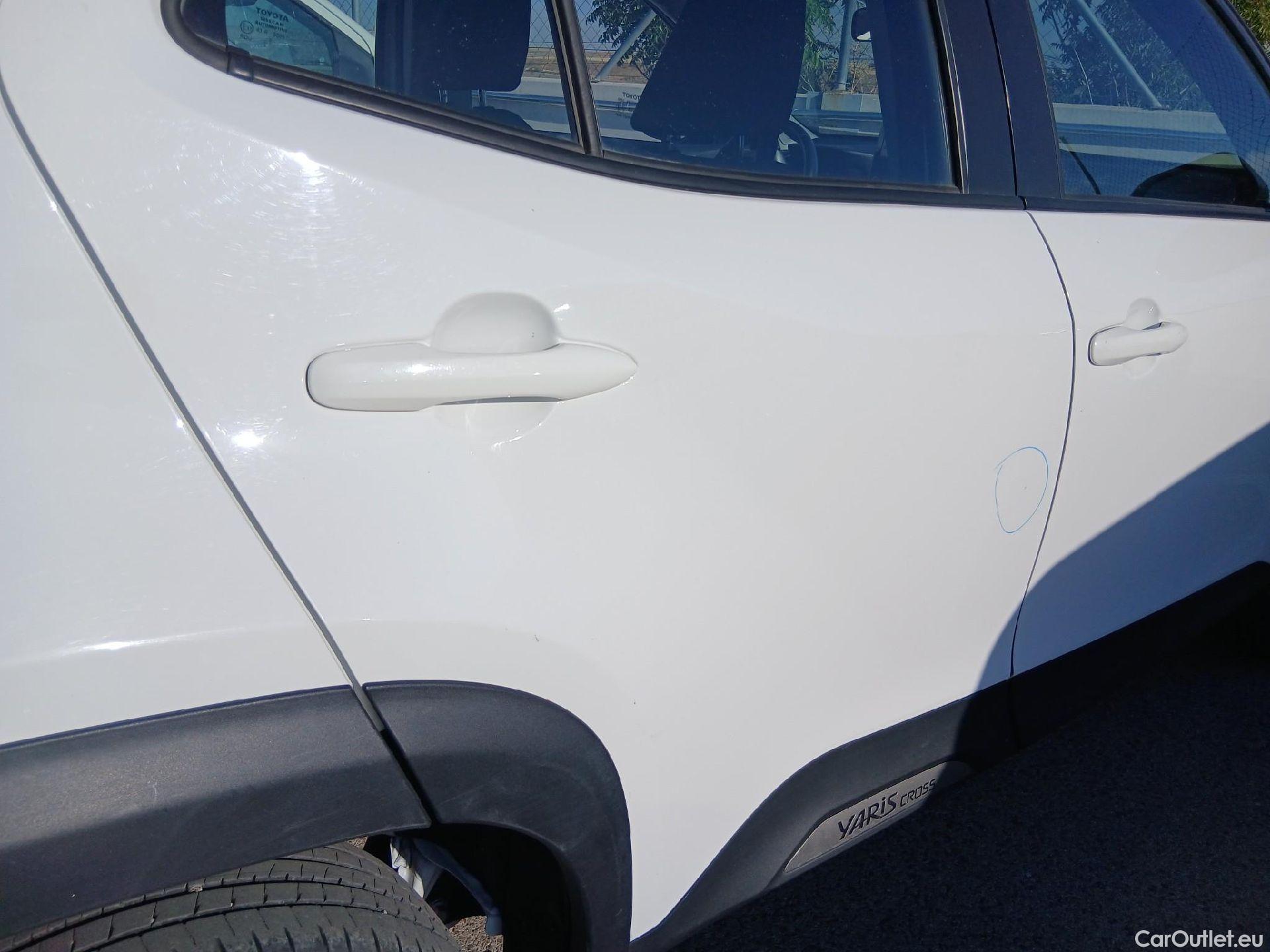  Toyota  Yaris Cross TOYOTA  / 2021 / 5P / todoterreno 1.5 120H Business Plus #24