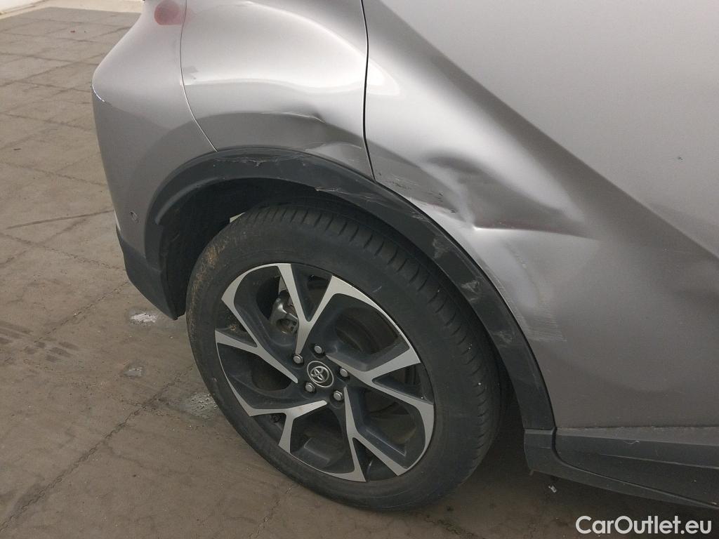  Toyota  C-HR TOYOTA  / 2016 / 5P / todoterreno 1.8 125H Advance (CX) #39