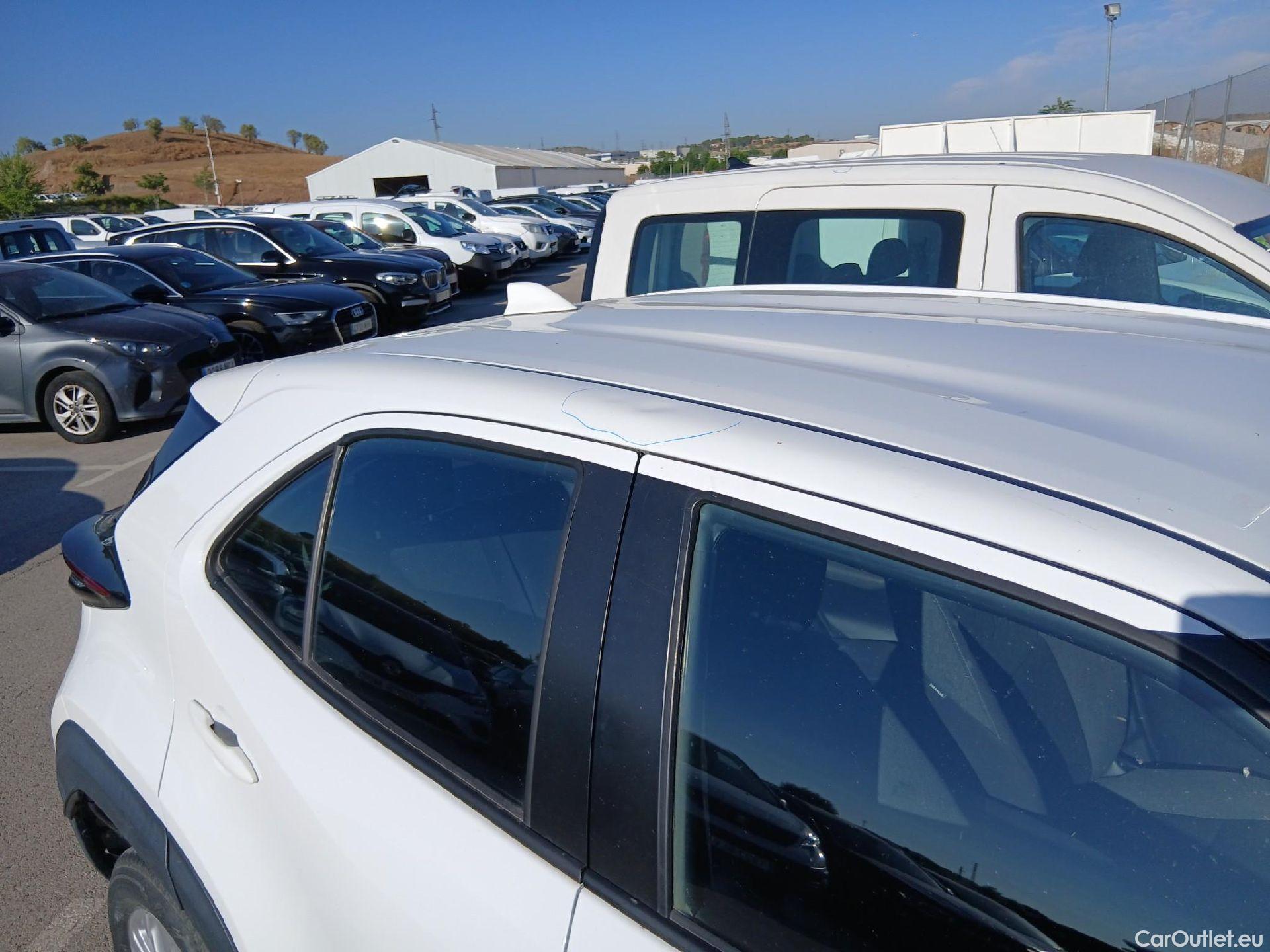  Toyota  Yaris Cross TOYOTA  / 2021 / 5P / todoterreno 1.5 120H Business Plus #34