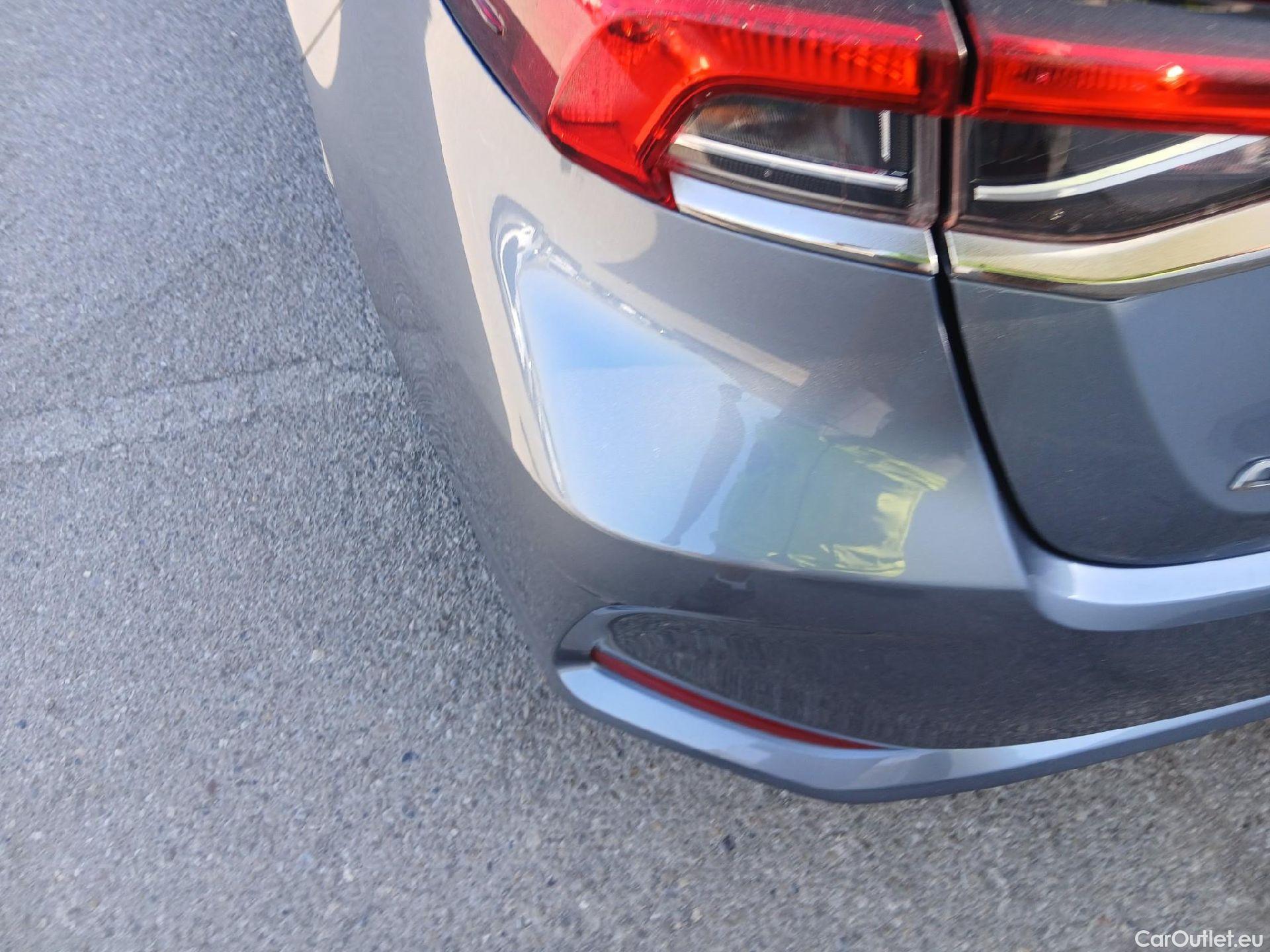  Toyota  Corolla TOYOTA  / 2019 / 4P / sedán 1.8 125H BUSINESS P E-CVT SEDAN Rueda Re #14